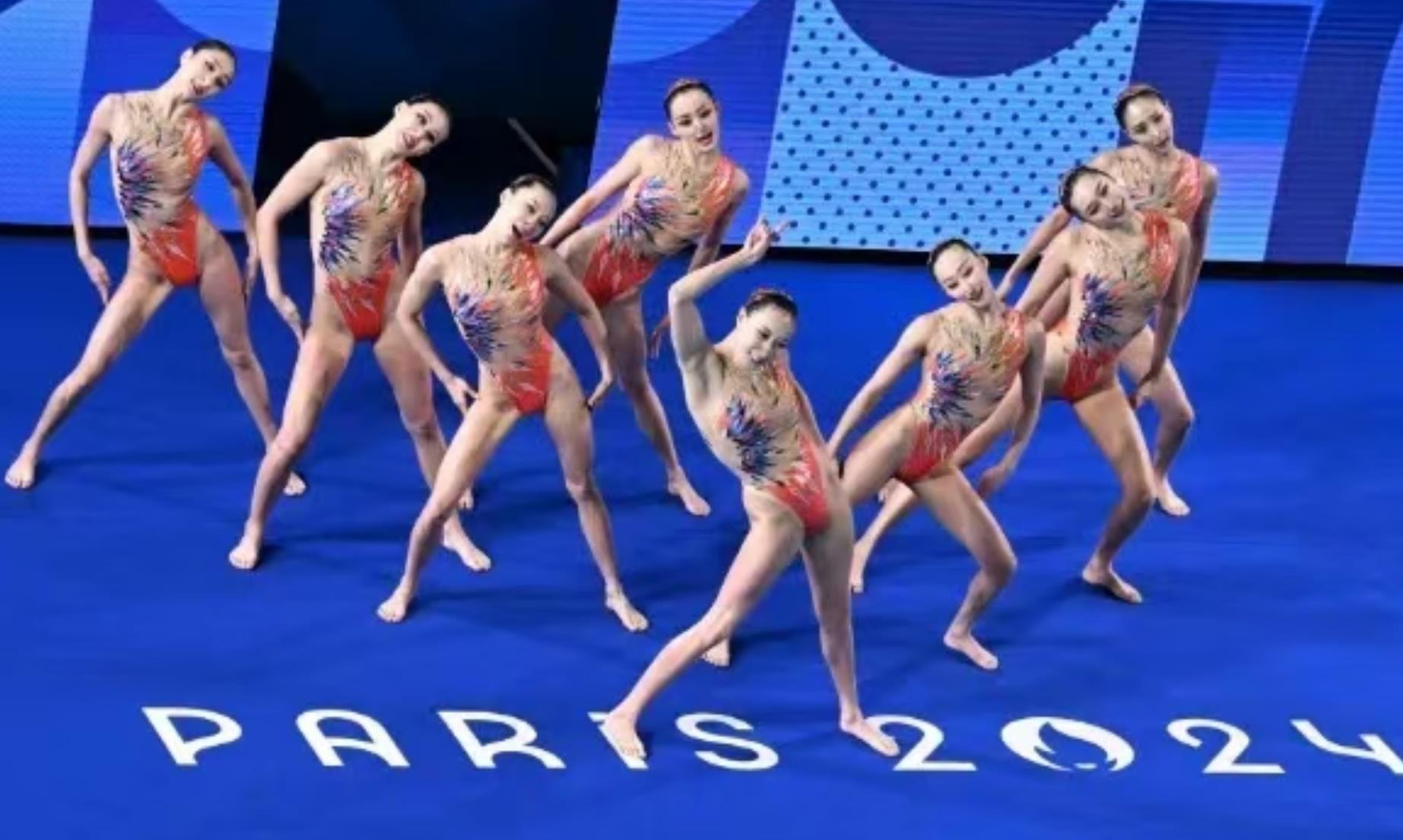 康宁汉姆半场15+7+4，超七成命中率带队领先17分