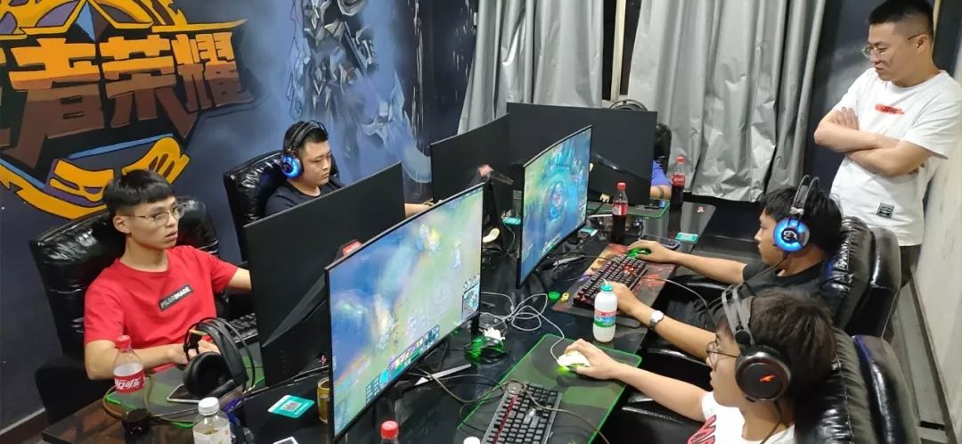 持续绽放光 持续绽放光