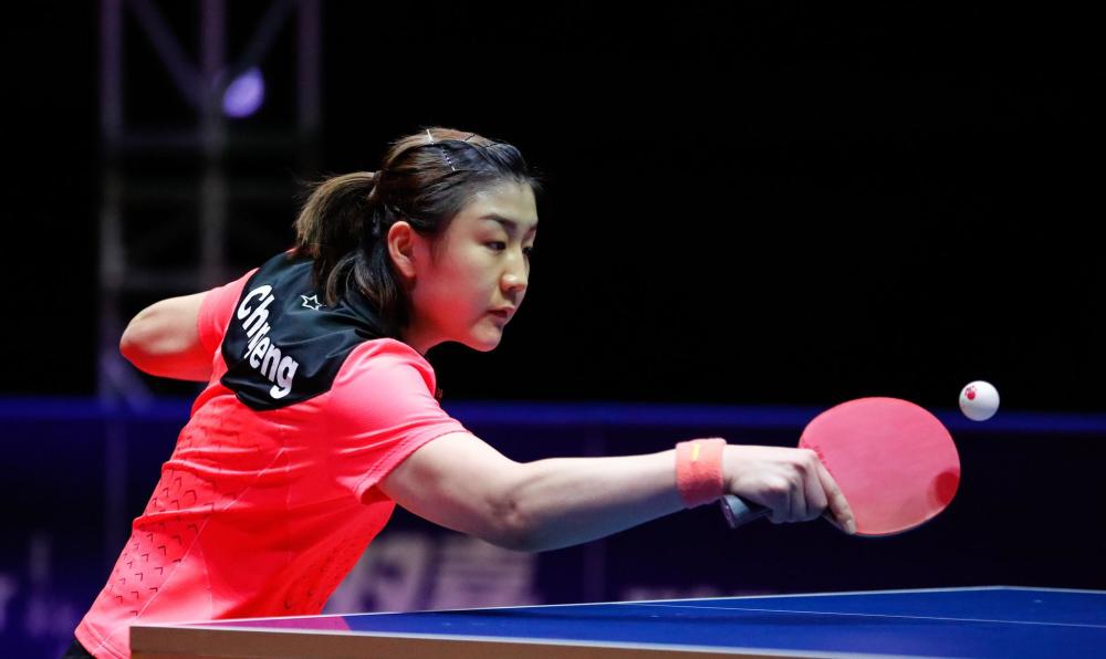 了自己拿手 了自己拿手