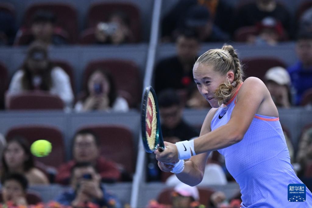 育人对球迷 育人对球迷